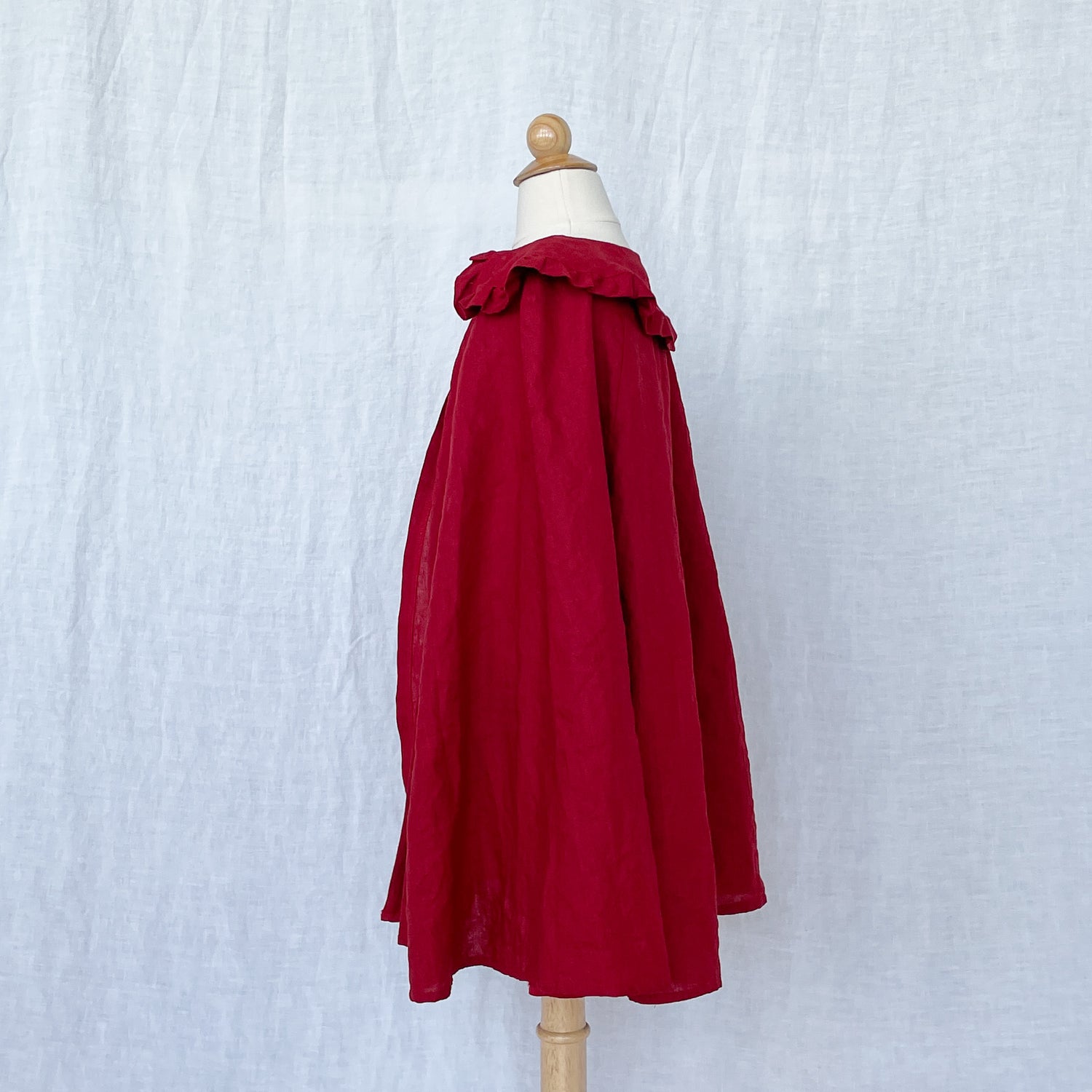 Linen Collar Cape in Berry